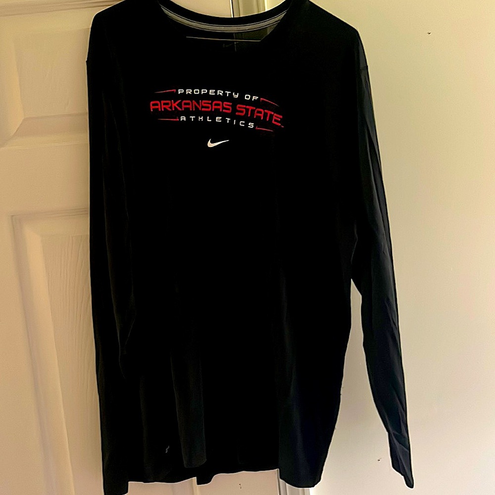 Nike Ark St. Long sleeve.